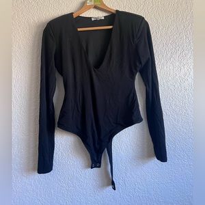 Good American Long Sleeve V Neck Bodysuit